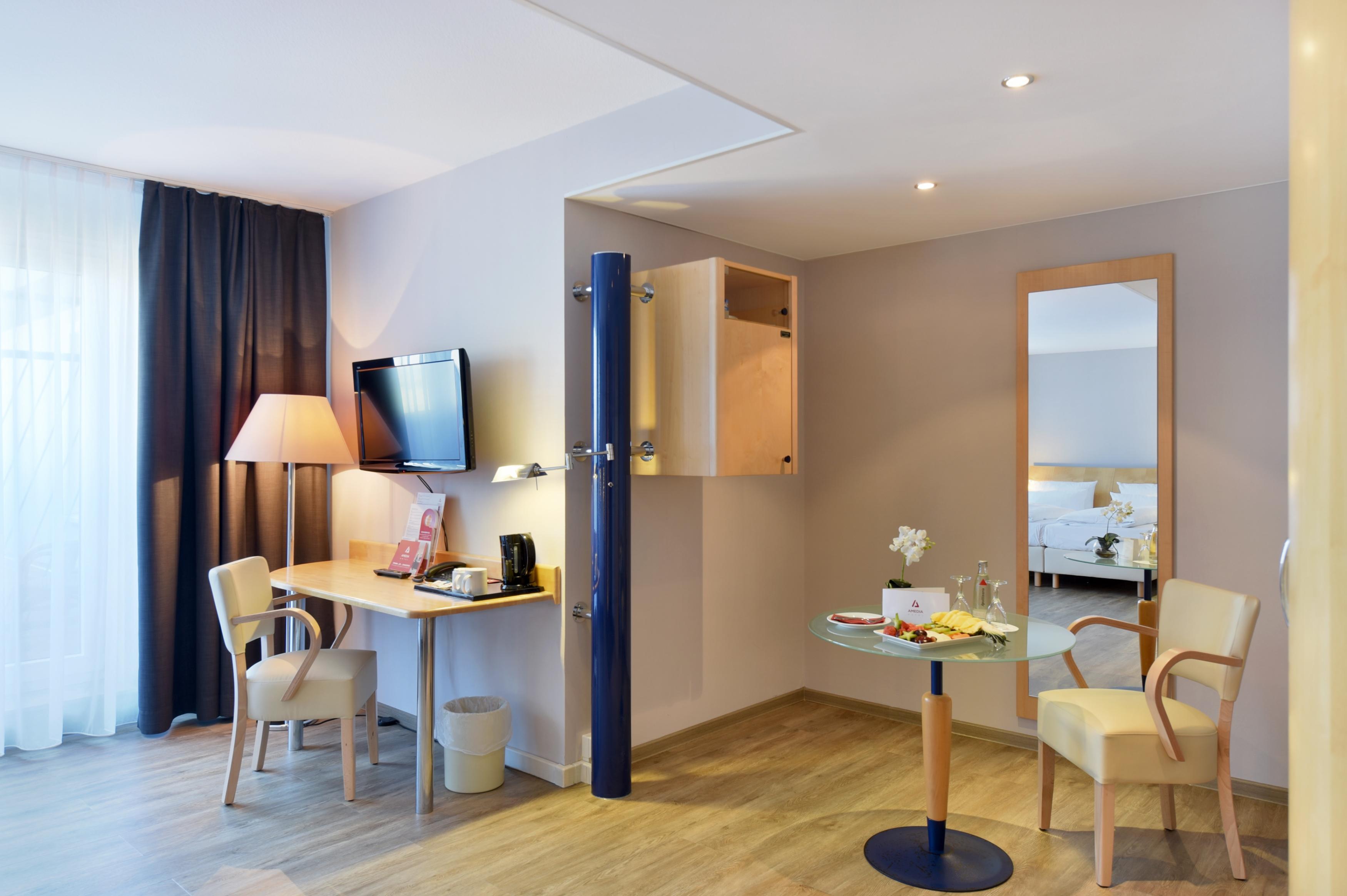Hotel Amedia Elbpromenade 3*